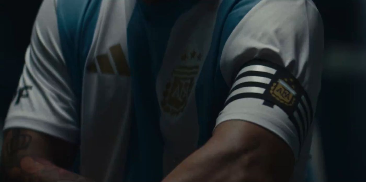 Lionel Messi Selección Argentina YPF.jpg