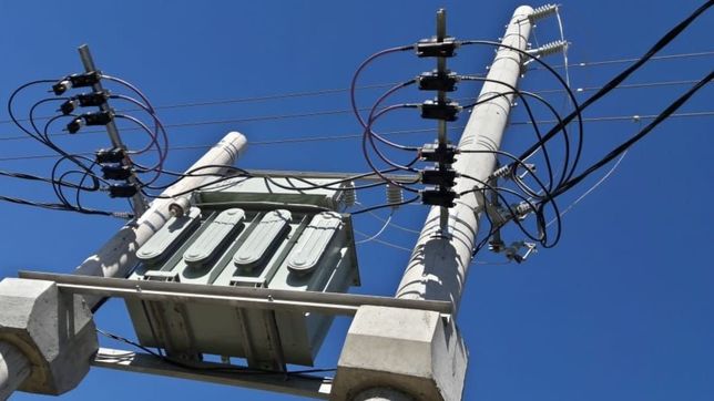 en medio de las criticas y los reclamos de usuarios, edelap anuncio nuevas obras