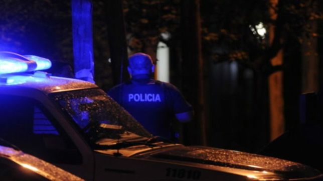 detuvieron a peligrosos motochorros acusados de multiples robos en un barrio de la plata