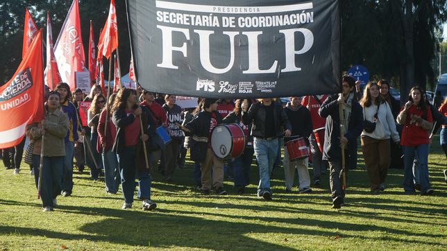 todo el color de la asamblea universitaria que elegira al nuevo presidente de la unlp