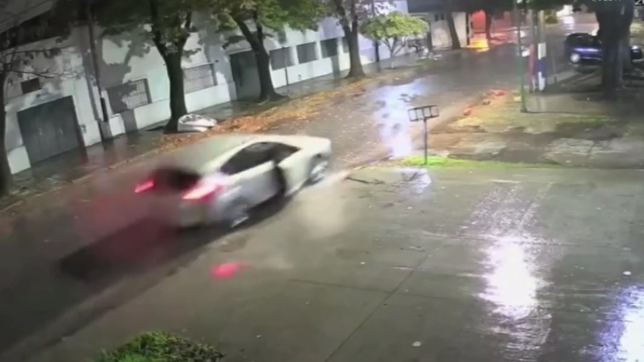 robaron a un comerciante, quedaron filmados durante la fuga y cayeron tras un operativo encubierto