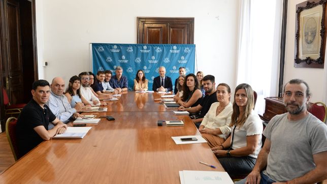 la municipalidad y la provincia avanzan en politicas por el deficit habitacional en la plata