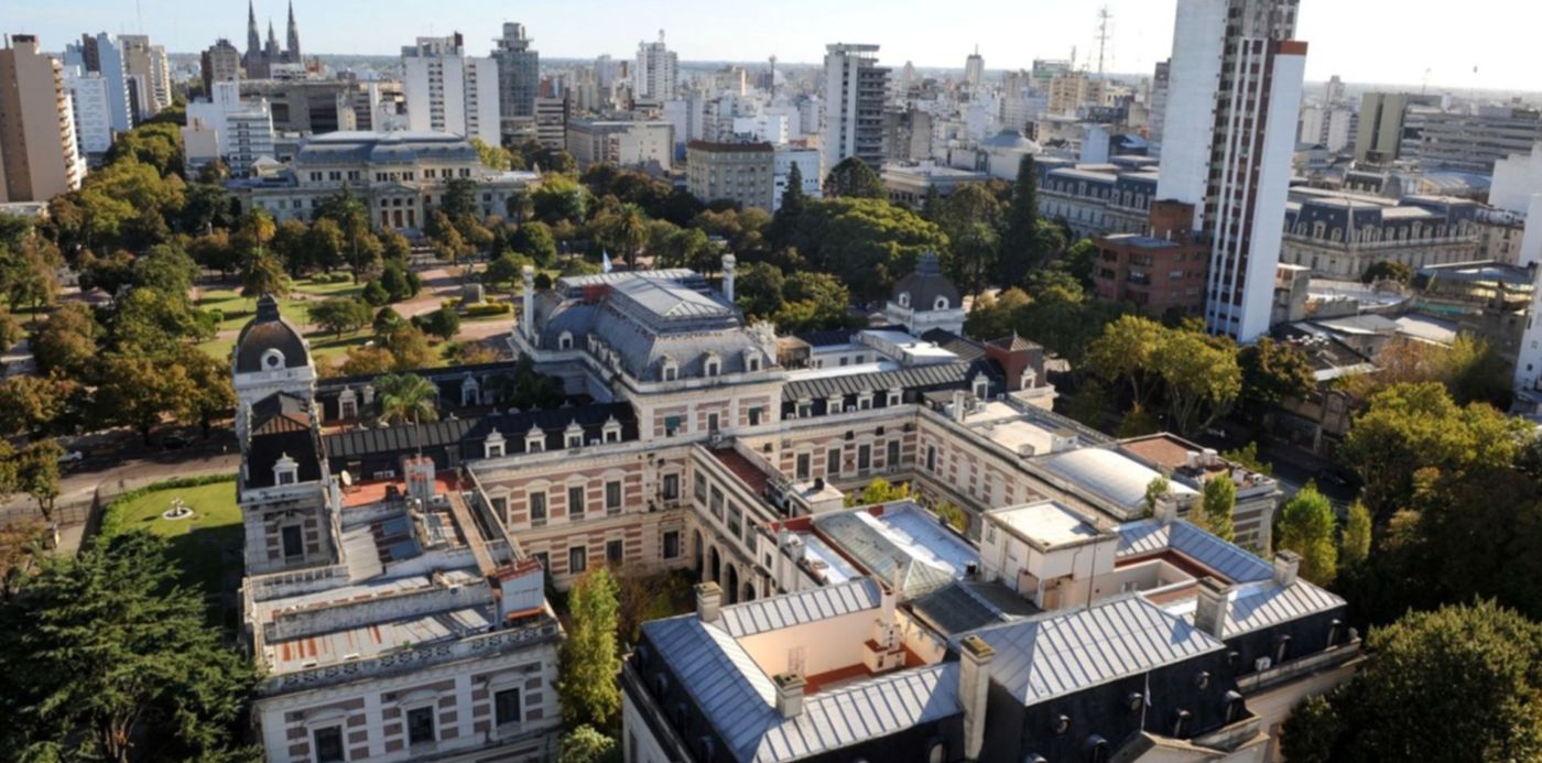 1579722503375.jpg?x=3&scaleY=1&ow=1500&scaleX=1&oh=979&y=127&width=1487&height=744&rotate=0&&cw=1920&ch=950