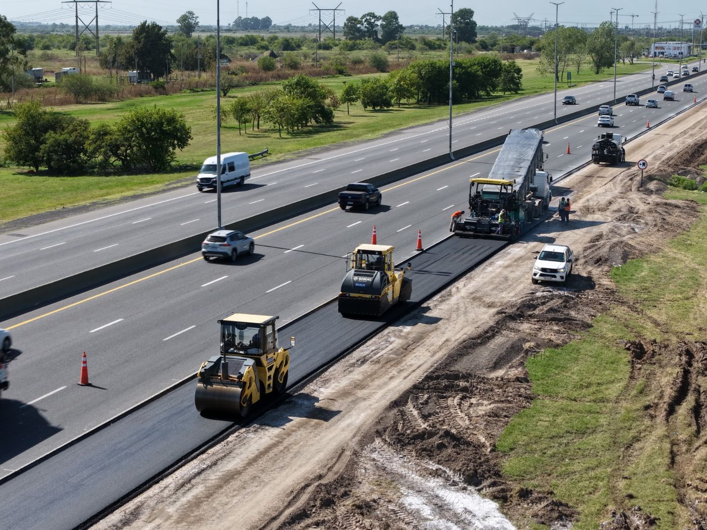 cuarto carril autopista la plata-buenos aires