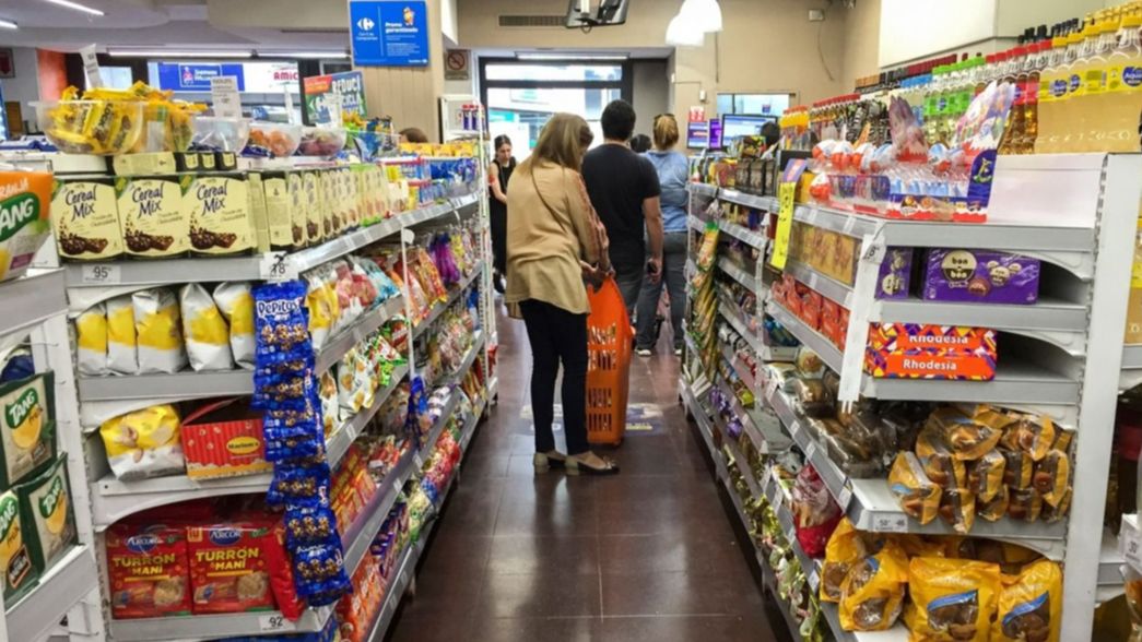 Comunicaciones, alimentos y restaurantes: los rubros que llevaron la inflación al 3,9%