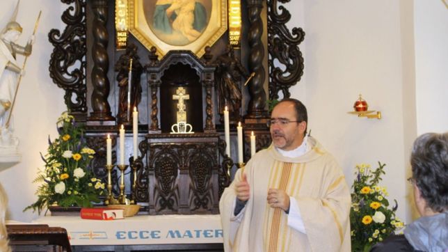 el papa francisco designo a un platense como obispo auxiliar de la ciudad