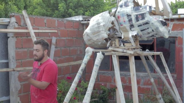 quema de munecos: los bichos invaden y se queman en 131 y 32