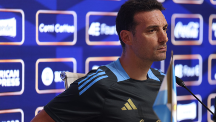 Un periodista uruguayo hizo emocionar a Scaloni tras el triunfo de Argentina y le sacó una frase inesperada