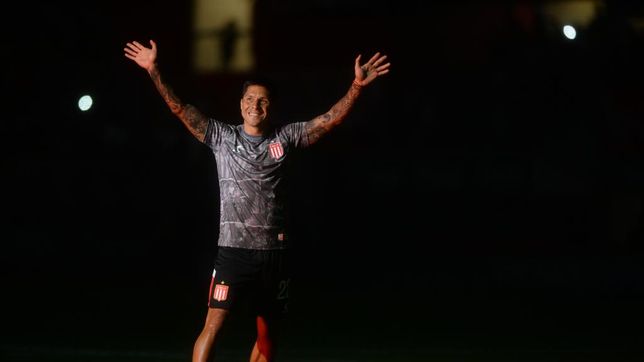 ¿por cuanto tiempo firmo enzo perez en estudiantes y cuando se definira su futuro?