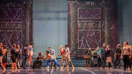 El Teatro Argentino se prepara para la presentación del ballet Romeo y Julieta