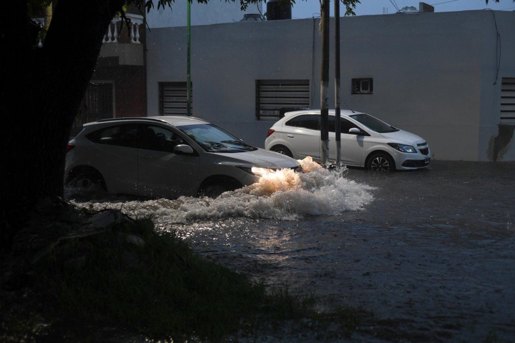 Lluvia calles anegadas (5).jpeg