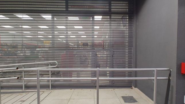 ¿cual es el supermercado dia% que cerro en la region y que se sabe de los motivos?