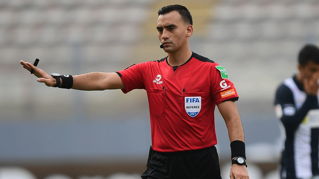¿quien es el arbitro debutante que dirigira a estudiantes ante carabobo?