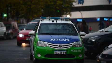 Detuvieron a un hombre que vendía droga en la zona roja de La Plata