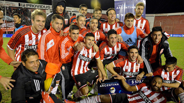 el exjugador de estudiantes que a sus 45 anos seguira su carrera en un ignoto club