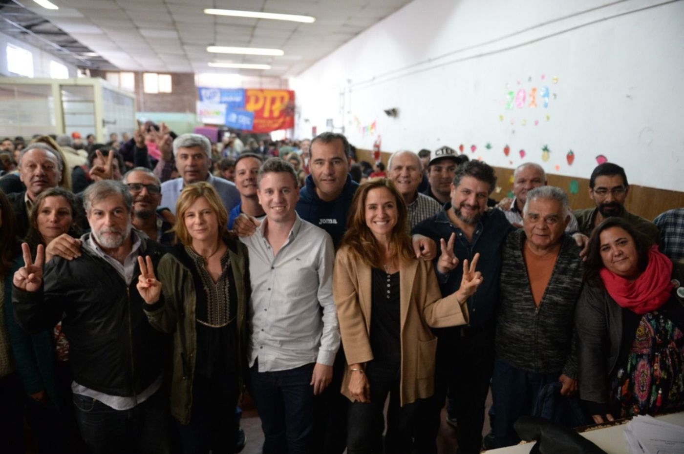 En busca de la unidad: seis precandidatos del peronismo se mostraron ...