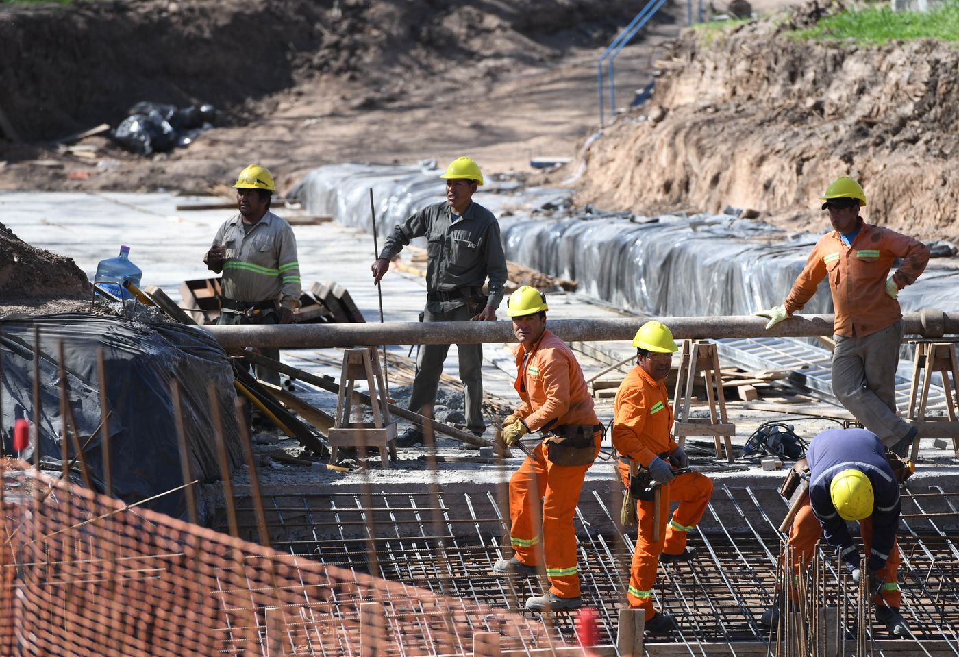Axel Kicillof Julio Alak Obras Pluviales Los Hornos - 03.jpg