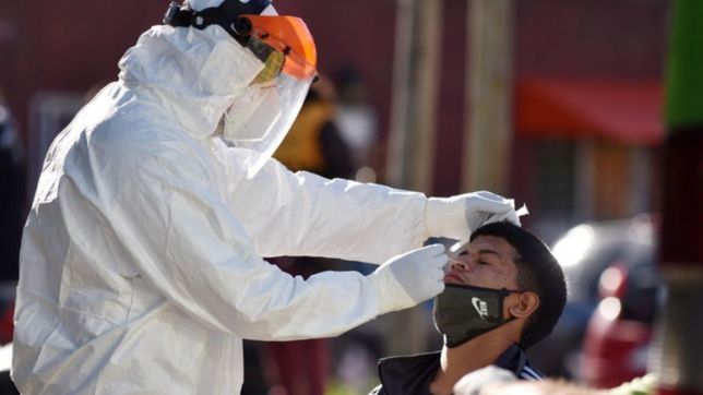 detectaron 28 casos de coronavirus en otra jornada de testeos en la plata