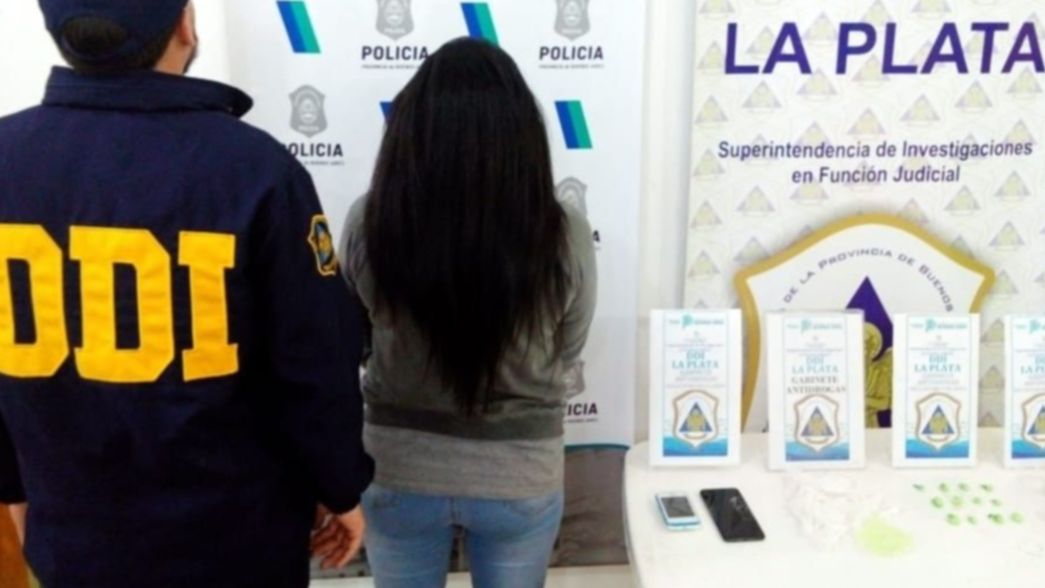 Detuvieron a una docente por vender drogas desde su casa de La Plata