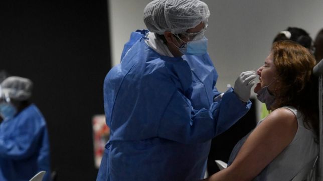 covid en argentina: 27.628 nuevos casos y 669 muertes