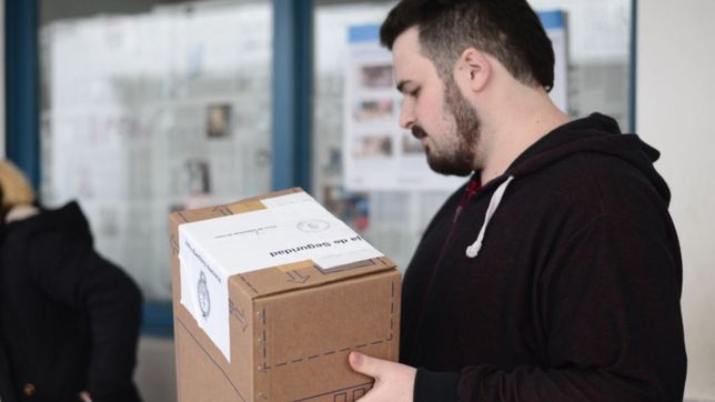 expectativa entre los precandidatos de la plata en el arranque del escrutinio