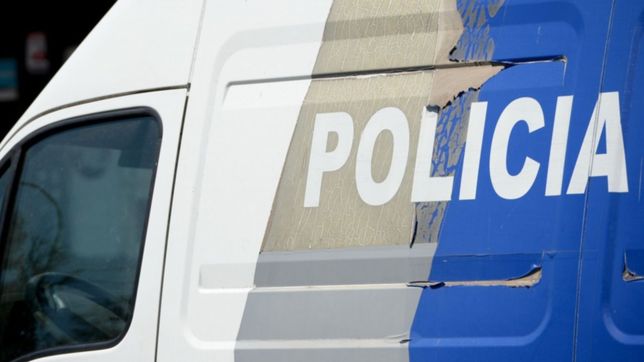 hallan muerto a un hombre en su casa de la plata e investigan las causas