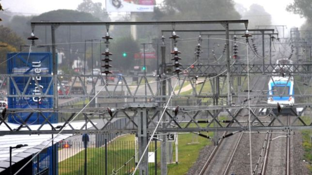 los tercerizados levantaron la medida y este lunes habra servicio de trenes desde la plata