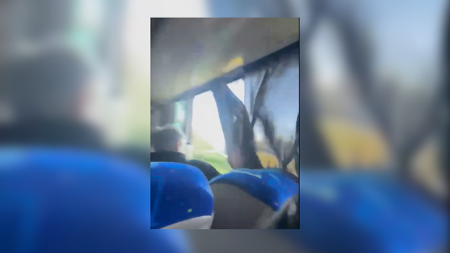 atacaron a piedrazos a un micro en plena autopista y una pasajera sufrio heridas