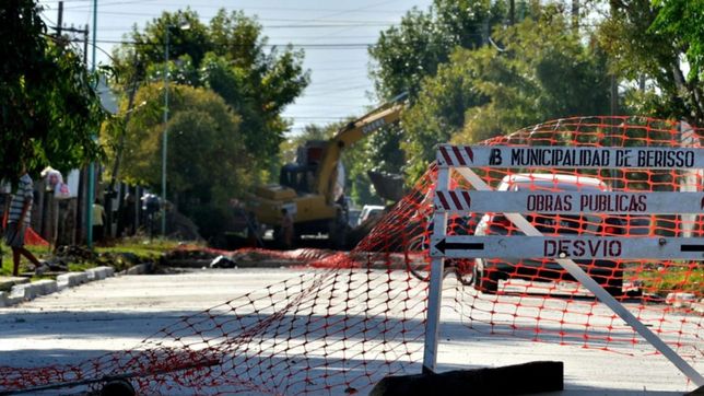avanzan a buen ritmo las obras de asfalto en varias cuadras de berisso