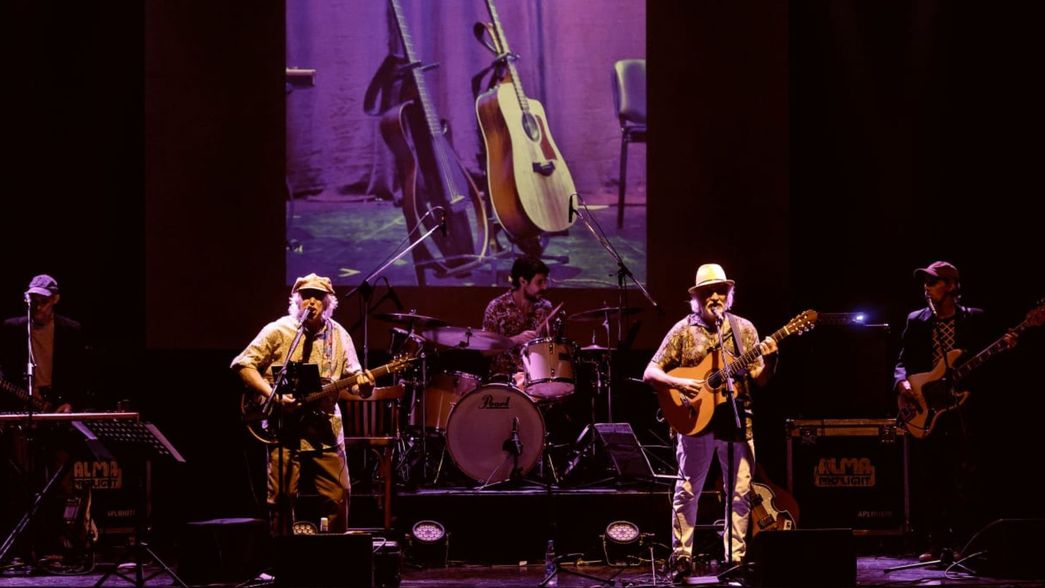 Con sus clásicos y un adelanto de su nuevo disco, Pedro y Pablo se presentarán en el Teatro Metro