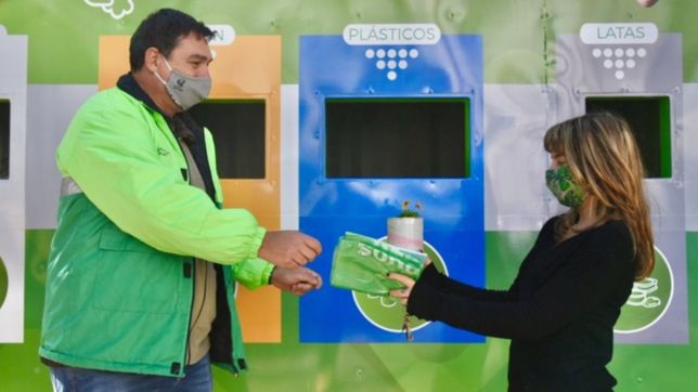 elecciones sustentables: entregaran bolsas verdes a las escuelas donde se vote el domingo