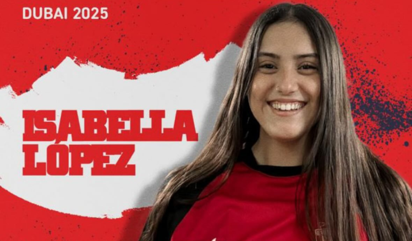 Isabella Lopez Estudiantes nadadora