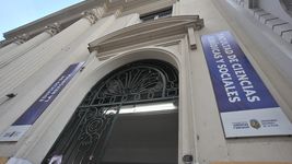 alumnos de derecho reclamaron por un bochazo masivo, el docente contesto y genero polemica alumnos de derecho reclamaron por un bochazo masivo, el docente contesto y genero polemica