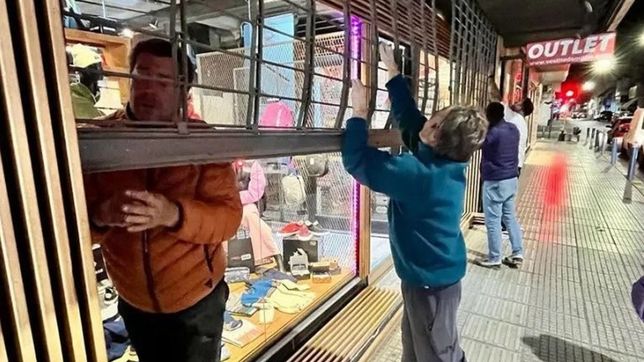 la camara argentina de comercio repudio los robos en comercios y supermercados