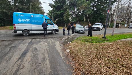 Familias de alumnos de un conocido colegio de City Bell reclaman urgentes medidas de seguridad vial en la zona Familias de alumnos de un conocido colegio de City Bell reclaman urgentes medidas de seguridad vial en la zona