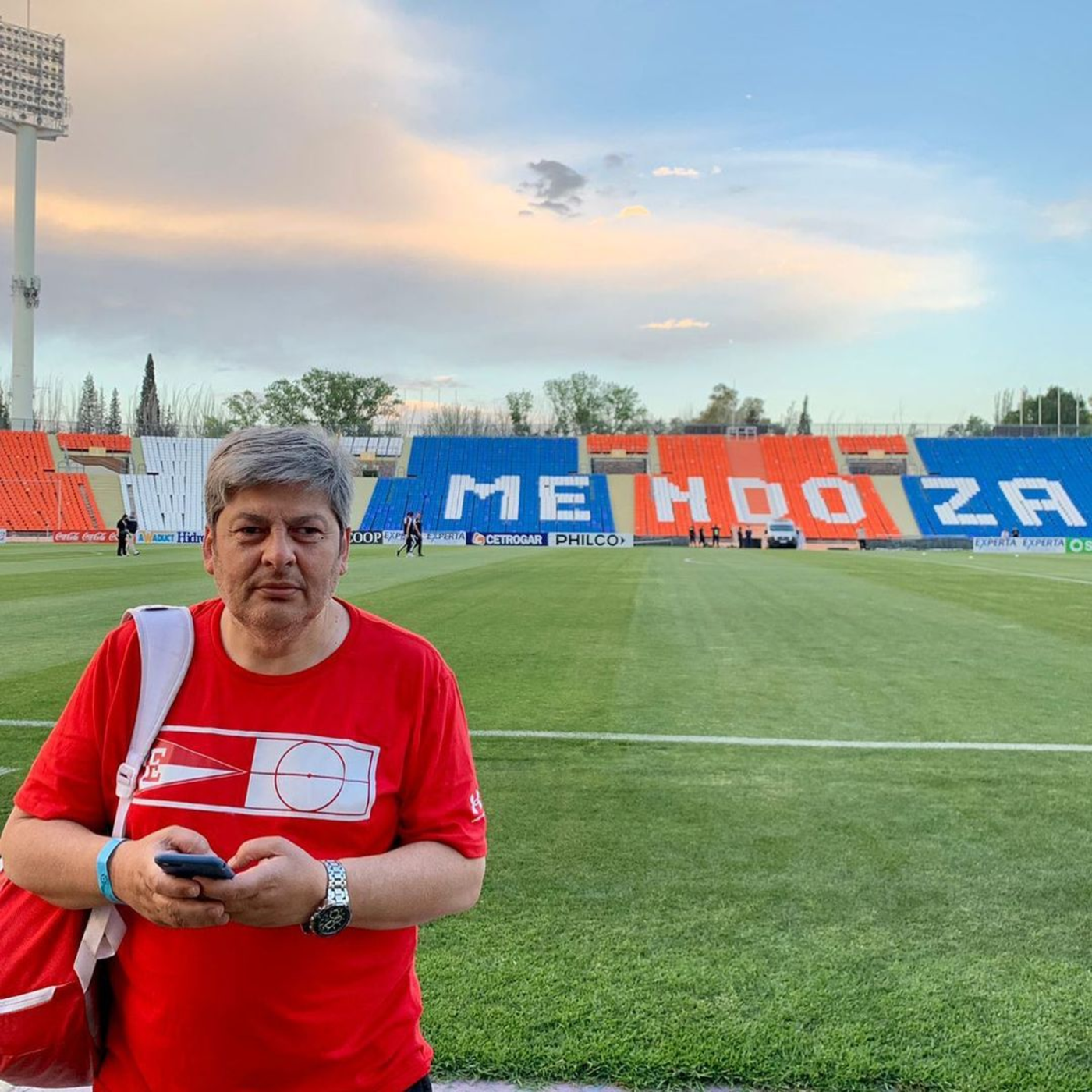 Osvaldo Nissi en uno de sus tantos viajes trabajando en Estudiantes Osvaldo Nissi en uno de sus tantos viajes trabajando en Estudiantes