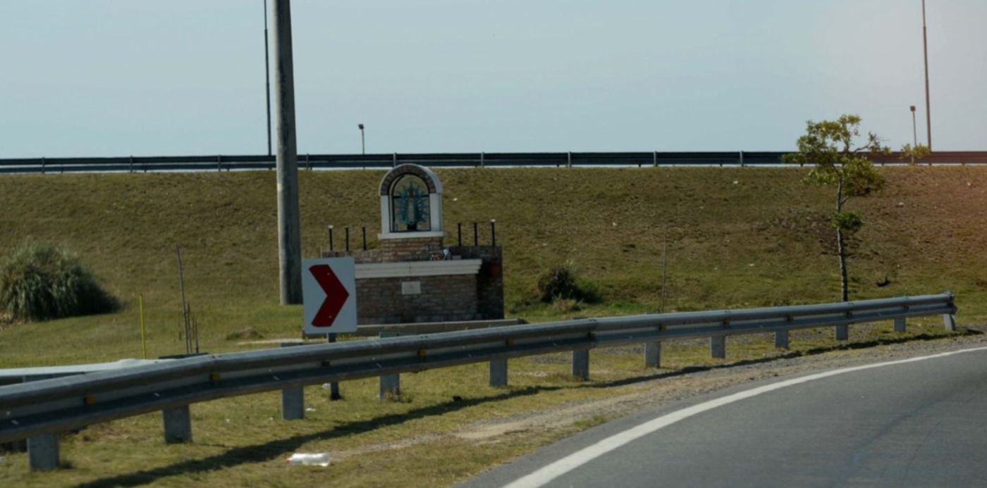 Bajada de la autopista en Villa Elisa