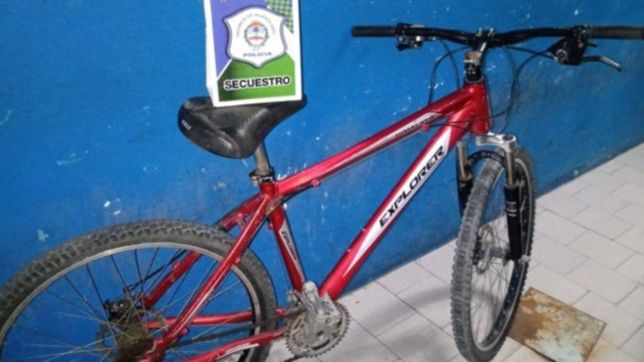 la policia pacto una compra con un ladron y recupero una bicicleta robada en berisso