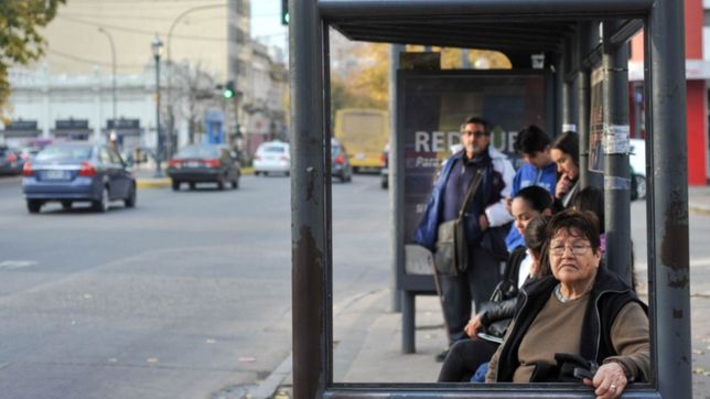 ¿cuales son las paradas de micro que cambian de lugar por obras en la plata?