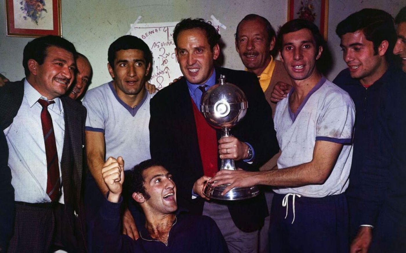 Osvaldo Zubeldía, el cerebro detrás del Estudiantes campeón de América y el Mundo. Osvaldo Zubeldía, el cerebro detrás del Estudiantes campeón de América y el Mundo.