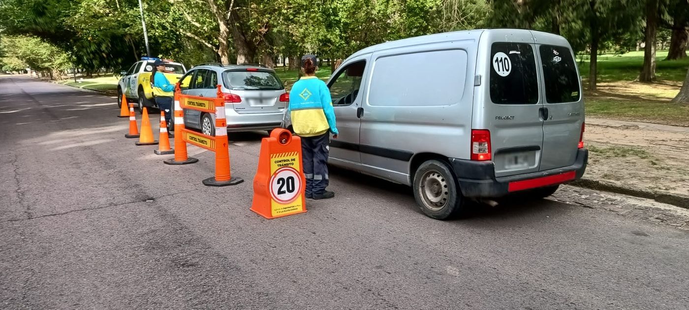 La Agencia de Seguridad Vial de la Municipalidad de La Plata coordinó los controles en distintos puntos de La Plata. La Agencia de Seguridad Vial de la Municipalidad de La Plata coordinó los controles en distintos puntos de La Plata.