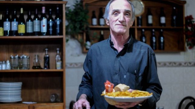 jaqueados por la crisis, en el dante piden ayuda para continuar vendiendo milanesas