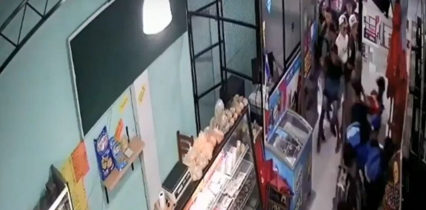 1582643477294.jpg?scaleY=1&ow=944&y=4&width=937&rotate=0&scaleX=1&oh=563&x=4&height=469&&cw=1920&ch=950