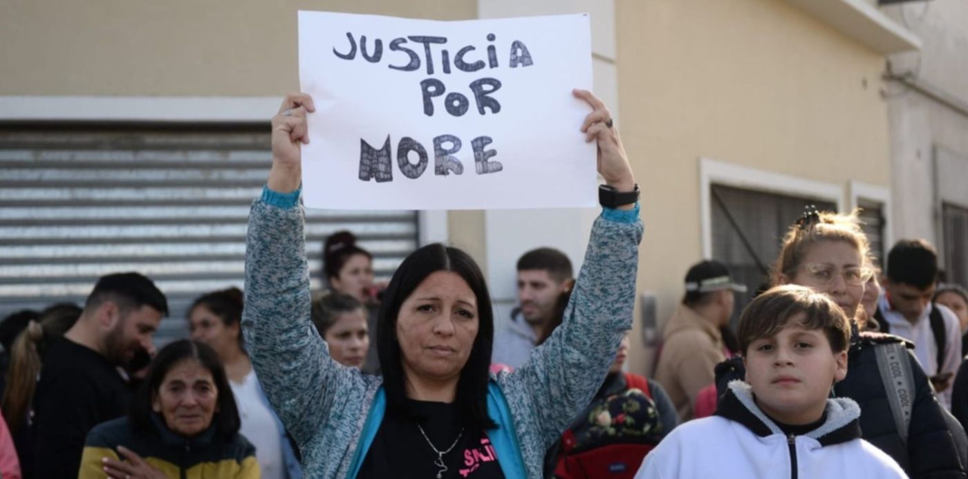 Tensión en comisaría de Lanús por la muerte de Morena Domínguez