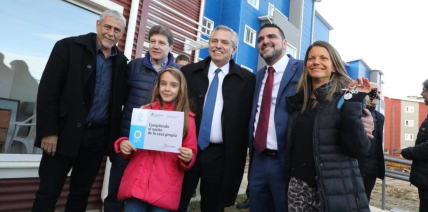 entrega de viviendas - alberto Fernández