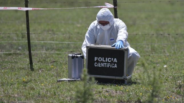 matan a un policia retirado e incendian la casa para esconder el crimen