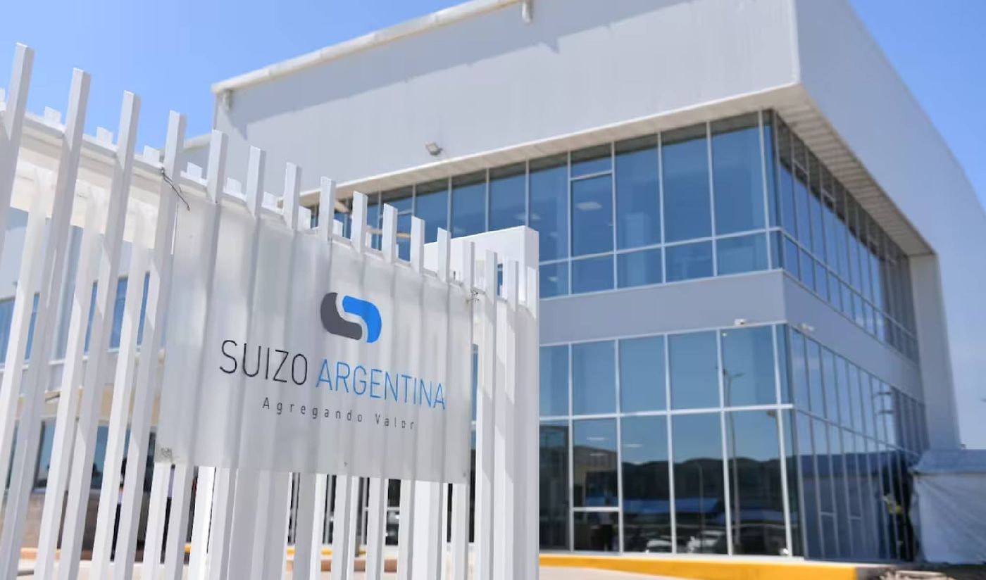 Osprera, la obra social intervenida por el Gobierno, le recortó el sueldo a sus empleados pero le hizo pagos a la droguería Suizo Argentina por $7700 millones en cinco meses