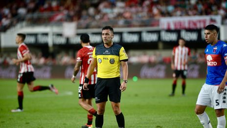 El polémico árbitro para Estudiantes vs. Sarmiento de La Banda que genera desconfianza