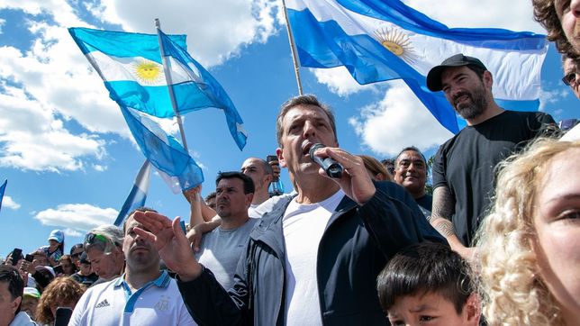 un pais no se construye vendiendo organos: el nuevo spot de massa