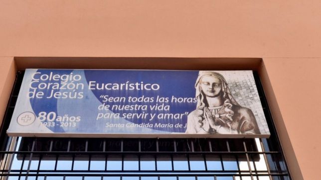 tras la muerte de una monja, confirmaron mas casos de covid en el colegio eucaristico